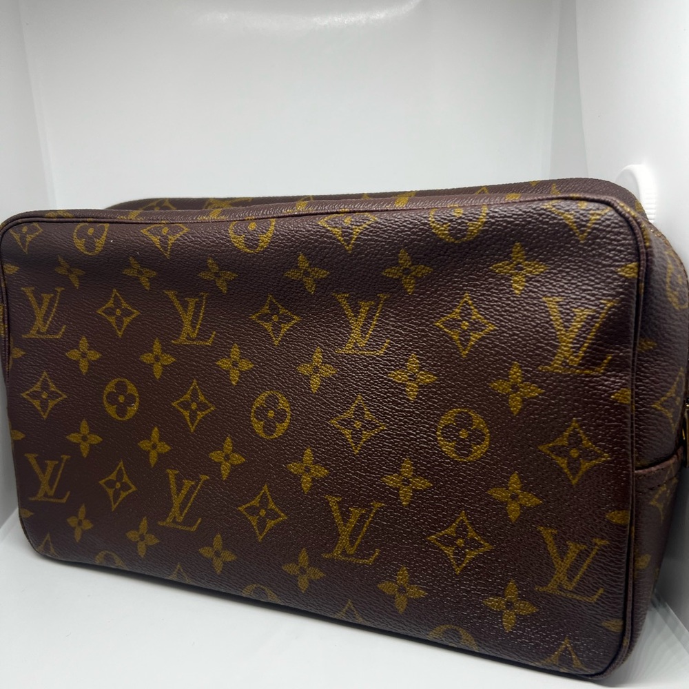 Louis Vuitton Trousse 28